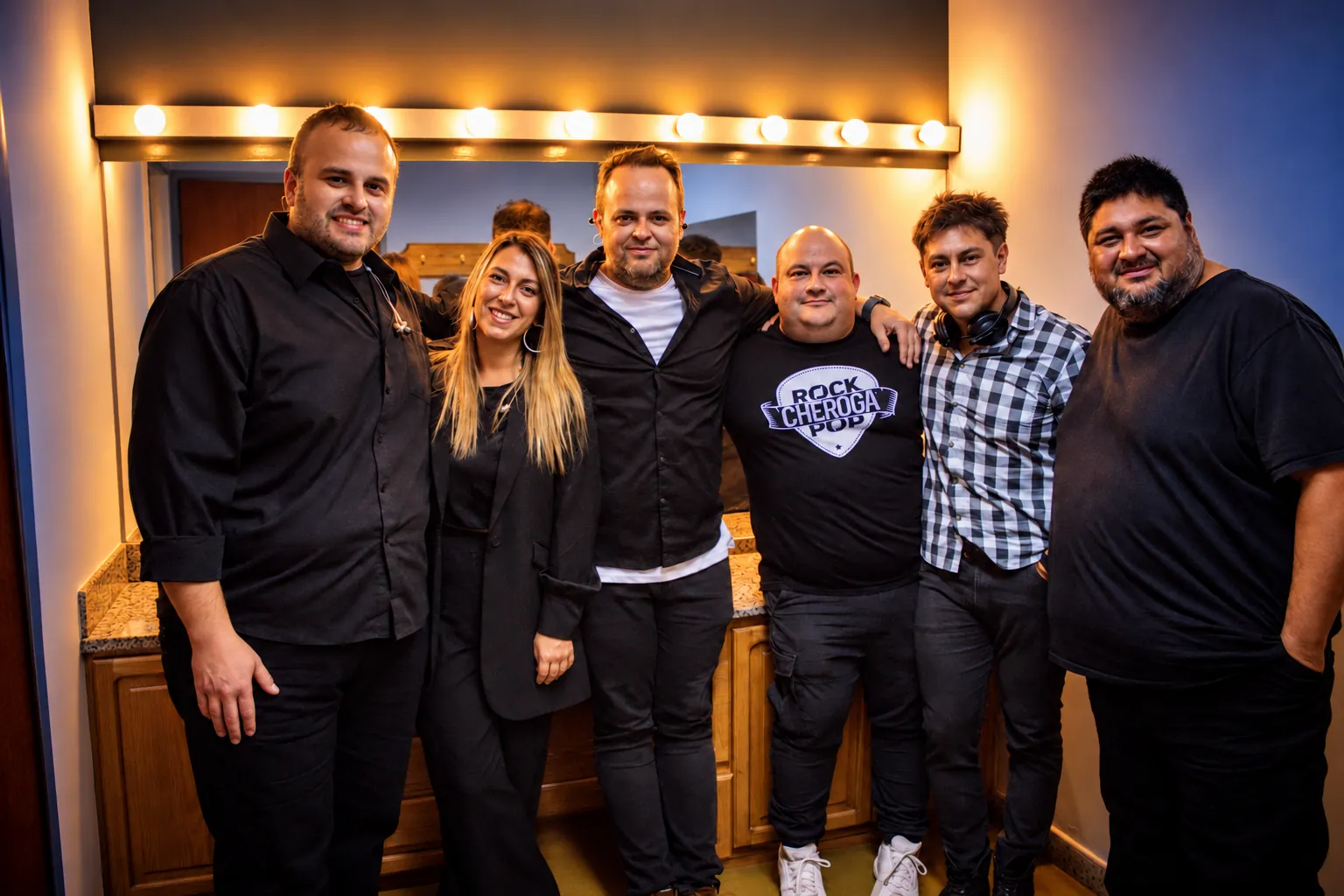 La banda en el camarín antes del show